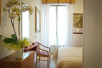 Nadir Hotel 3*