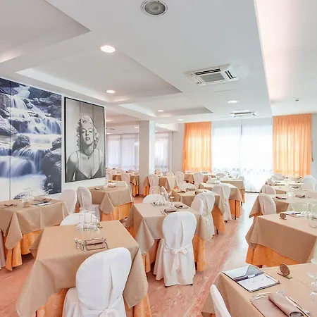 Hotel Nadir 3*